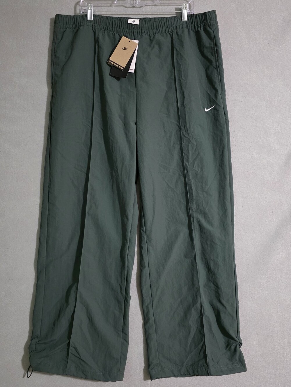 NWT Nike Womens Mid Rise Sportswear Everything Woven Open Hem Pants Size XXL